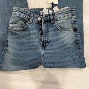 NWT Zara size 34 (US 2)jeans